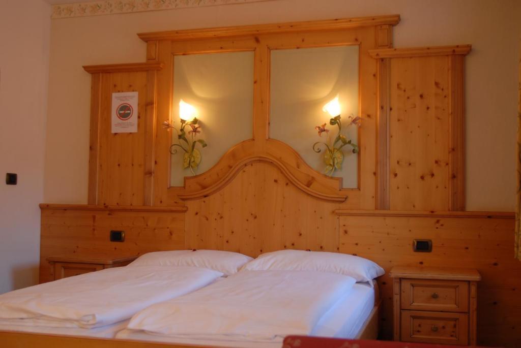 Hotel Loewenwirt Sexten Zimmer foto